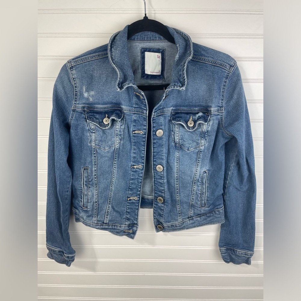 SO Blue Denim Button Front Distressed Jean Jacket Size Small Girl Juniors EUC - Picture 4 of 7